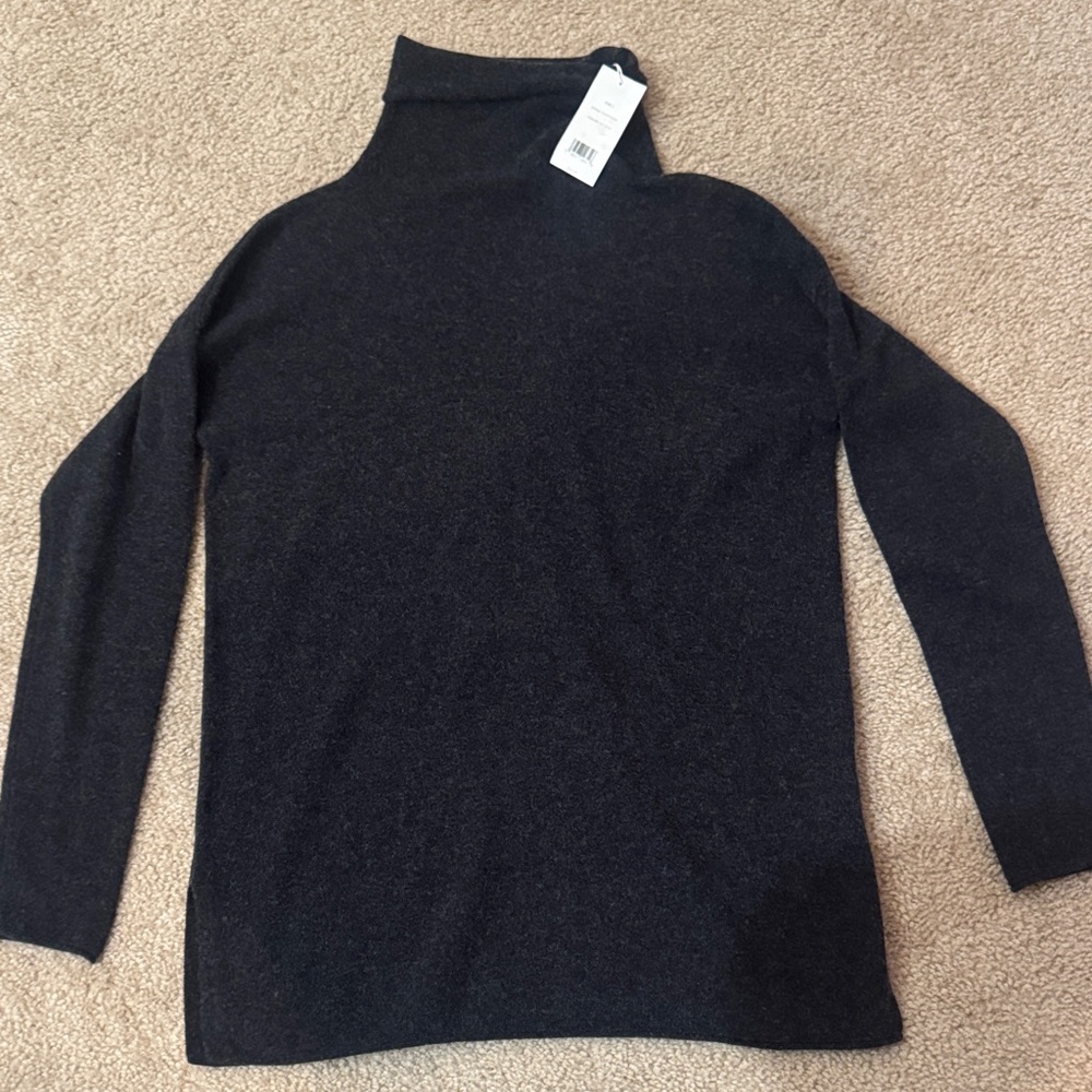 Vince Charcoal Gray Cashmere Blend Sweater - Size S - NWT